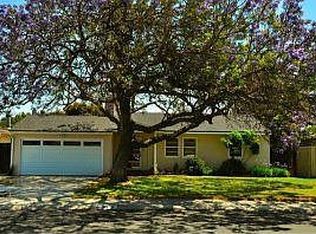 8938 Kittyhawk Ave, Los Angeles, CA 90045