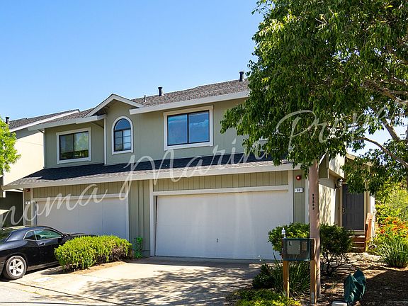 3rd image of 66 Rosewood Dr