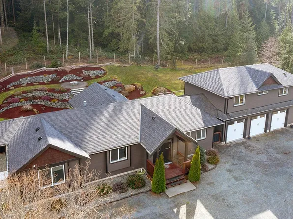 2840 Woodcroft Pl, Shawnigan Lake, BC V0R 2W1