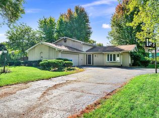 1202 Colorado Ave, Aurora, IL 60506