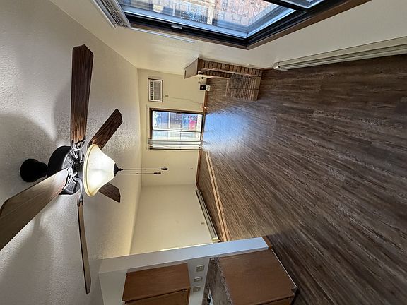 5th image of 1101 Westwood St #219