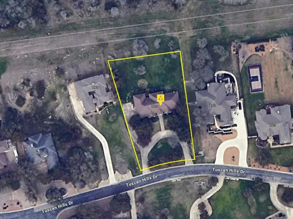 8915 Tuscan Hills Dr, San Antonio, TX 78266