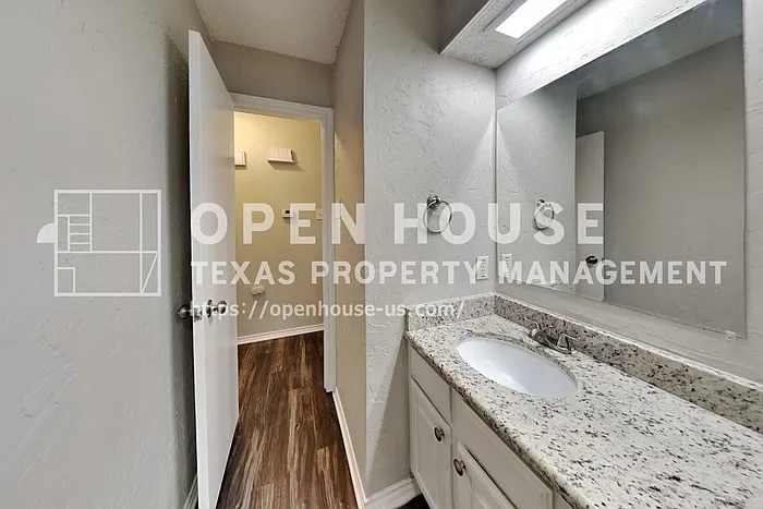 1601 Barclay Dr — Photo 17