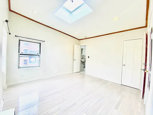 Rented by null | media 15