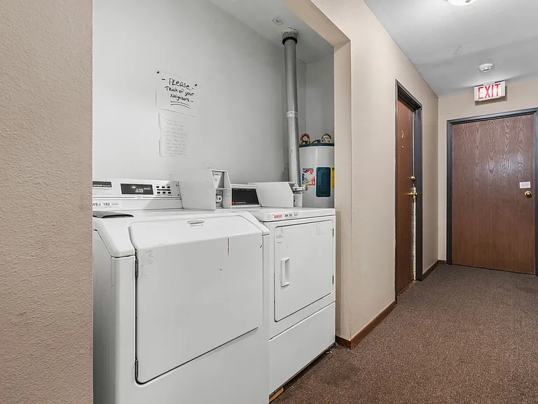 110 N Commercial Street — Photo 18