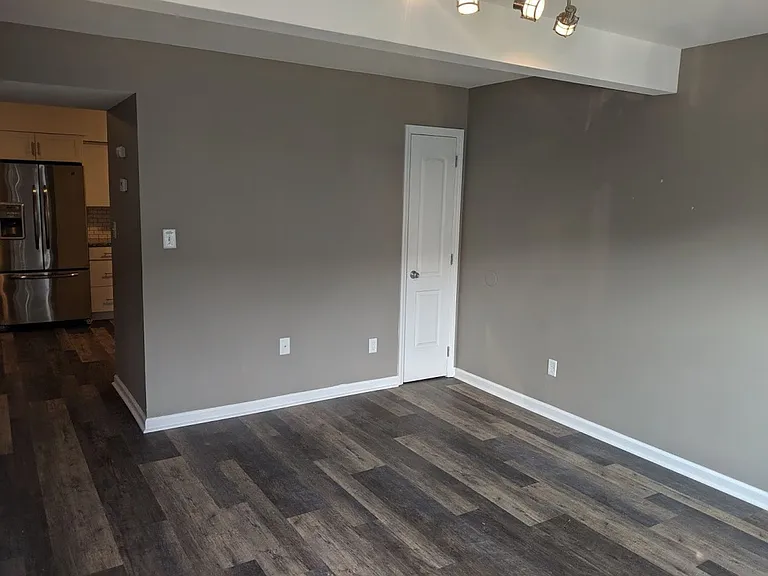Frost Garden Townhomes — Photo 4