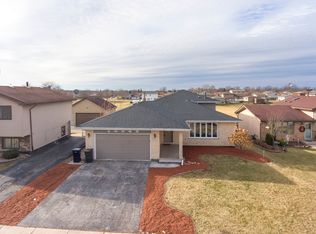 16942 88th Ct, Orland Hills, IL 60487