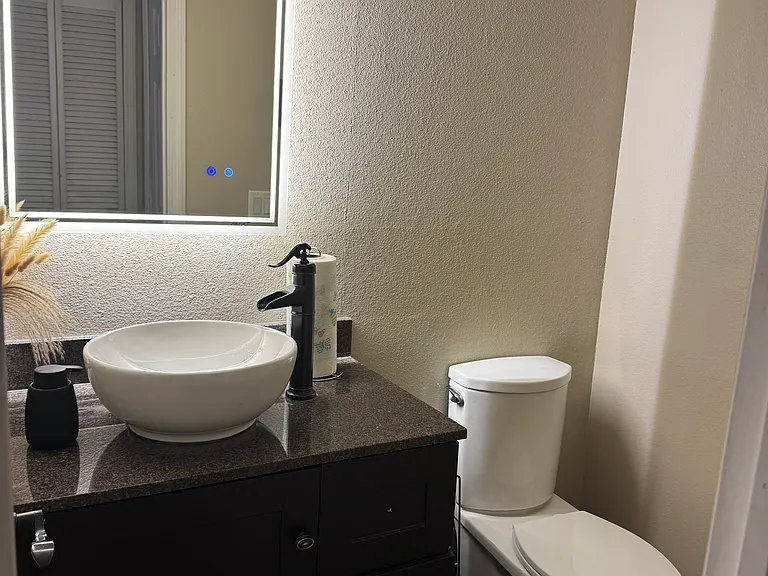 6325 Treetop Cir — Photo 11