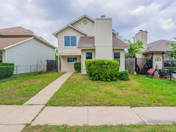 2264 Nantucket Village Dr, Dallas, TX 75227