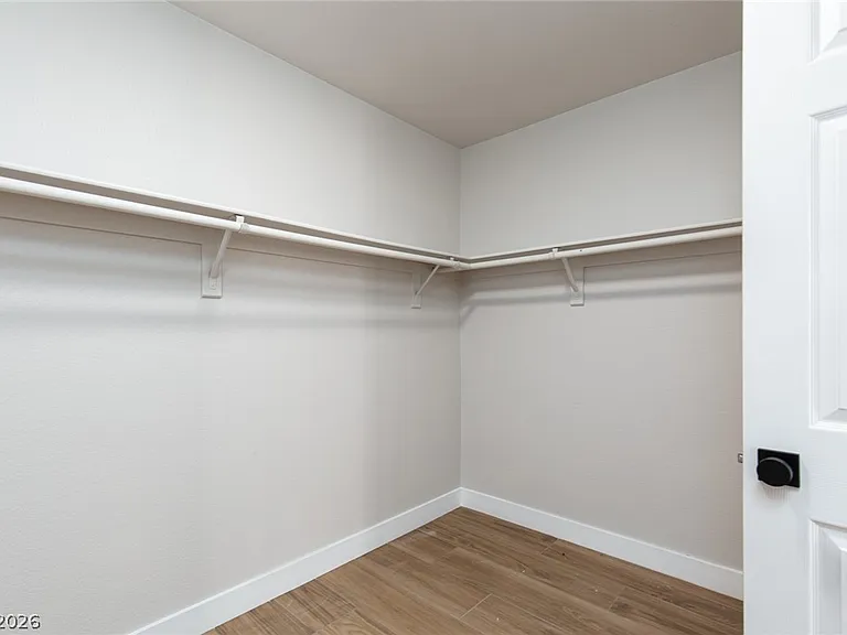 327 Perry Ellis Dr — Photo 33