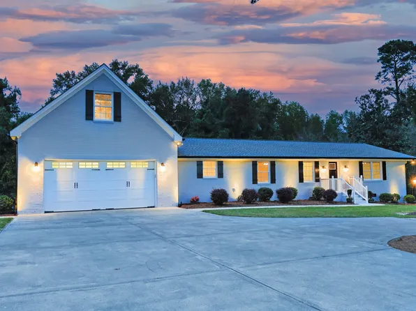 611 N Main St, Rolesville, NC 27571