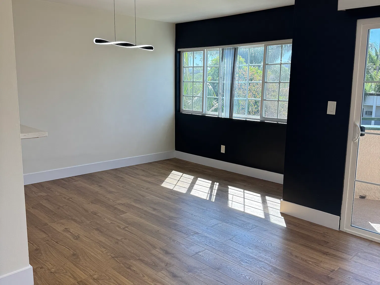 14359 Addison Avenue — Photo 2