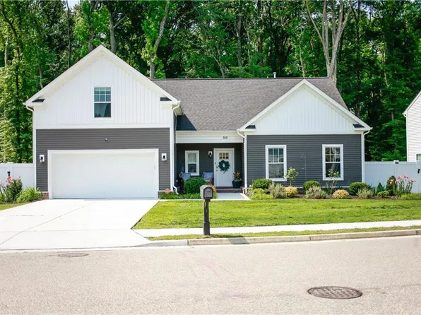 310 Michael Selby Dr, Hampton, VA 23666