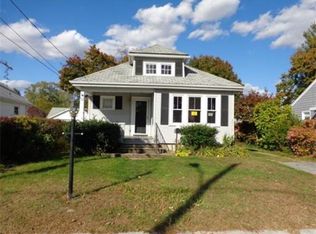 32 Rounds Ave, Riverside, RI 02915