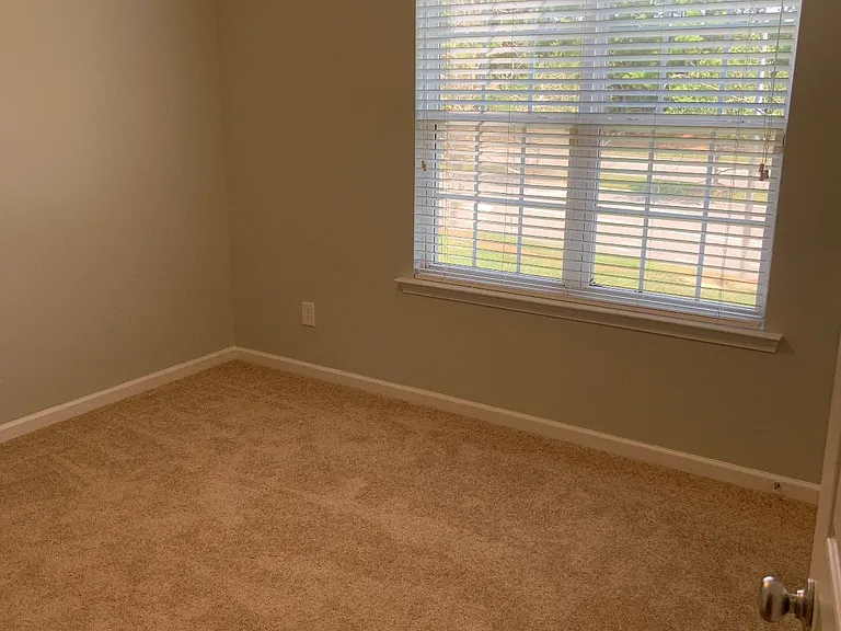 27 Canary Ct — Photo 8