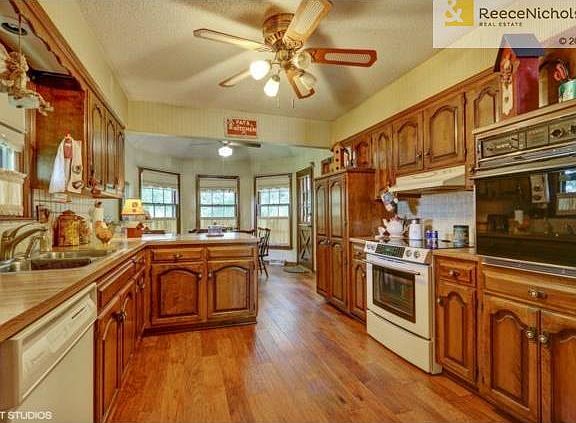 3rd image of 1706 NW Fawn Ct
