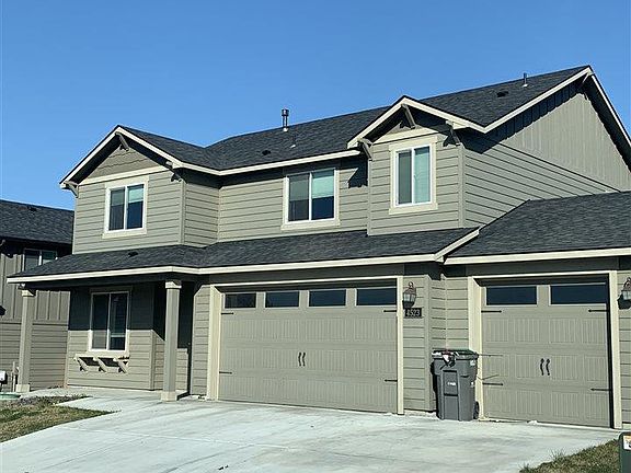 2nd image of 4523 S Tacoma Pl