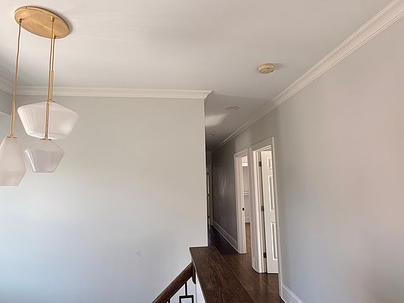 3rd image of 14 Aldie St #14
