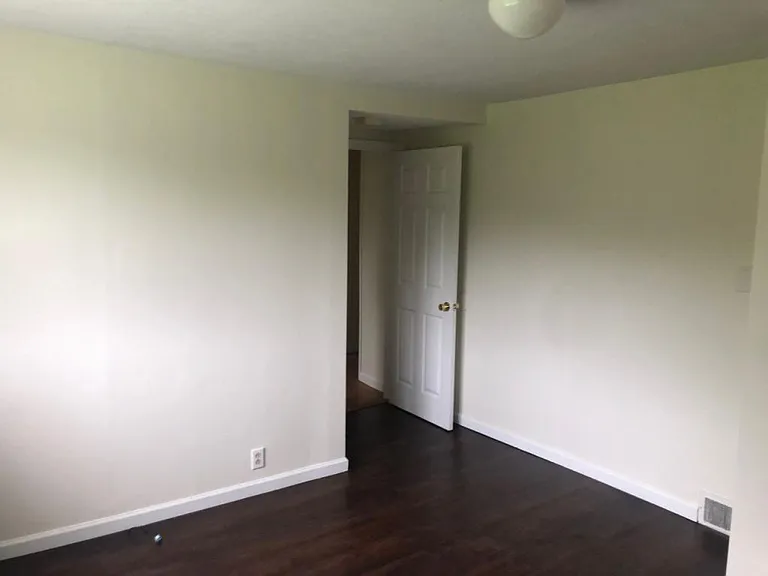 6454 Williams Rd — Photo 6