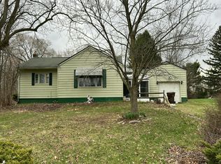 2439 Sarah Dr, Akron, OH 44312