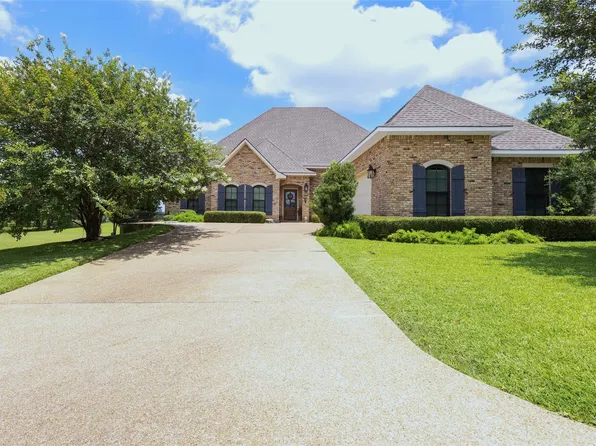 2209 Carondelet Ct, Brenham, TX 77833