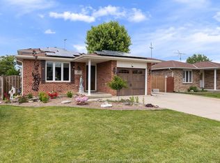18 Azar Ave, Chatham Kent, ON N0P2L0