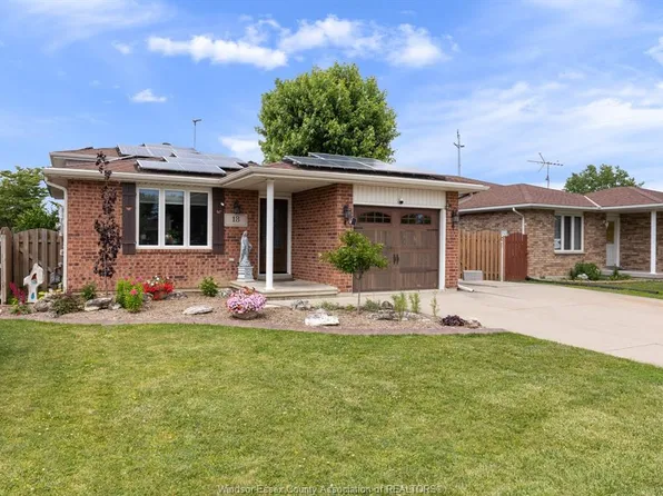 18 Azar Ave, Chatham Kent, ON N0P 2L0
