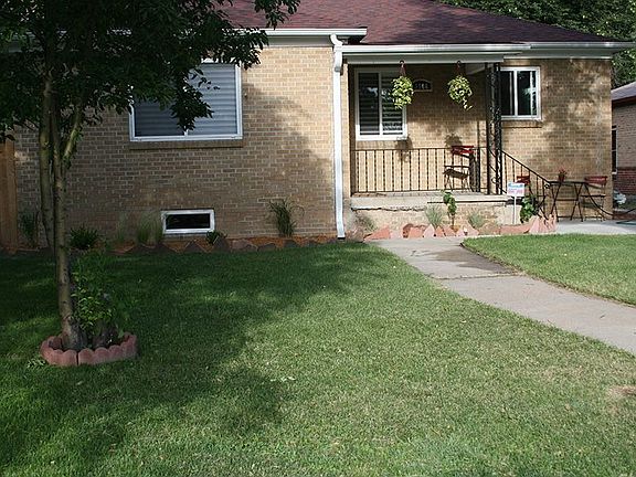 Front yard 