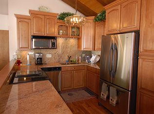 166 Red Fir Rd, Mammoth Lakes, CA 93546