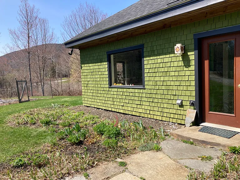 905 Barnestown Rd — Photo 3