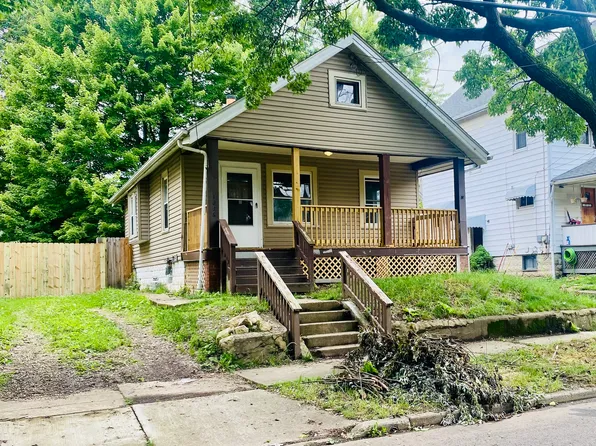 1036 Neptune Ave, Akron, OH 44301