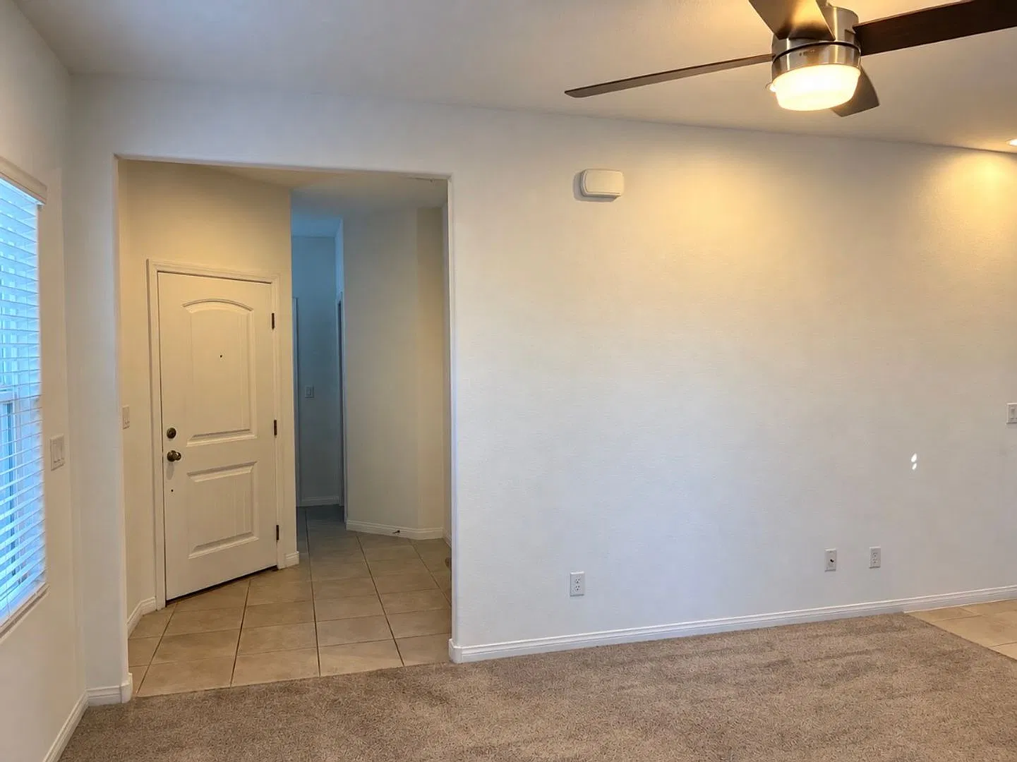 4 Bedroom Single Family / Newer Home — Photo 4