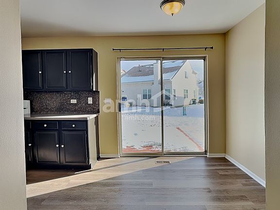 4th image of 790 Dogwood Ln