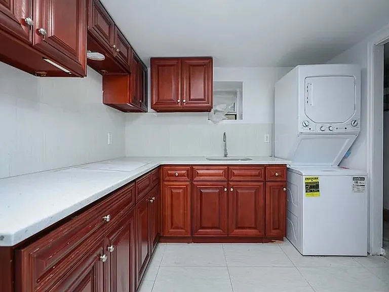 19 Winfield St #1 — Photo 2