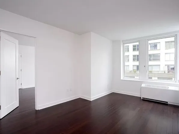 80 Riverside Blvd APT 6D, New York, NY 10069