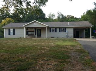 35 Wilkes St, Commerce, GA 30530