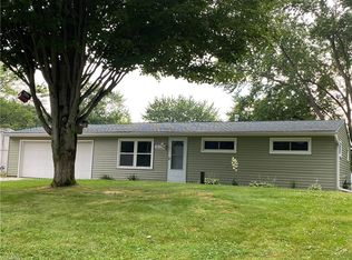 2855 Polly Rd, Ravenna, OH 44266