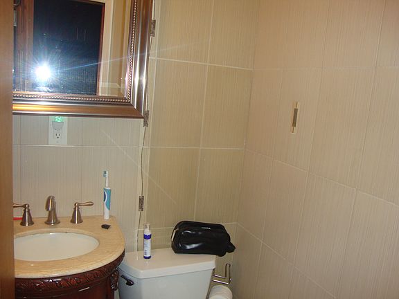 5th image of 99 15th St APT 3L