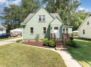 1208 Jerome St, Midland, MI 48640