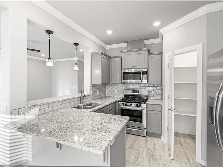 410 Peach Ave — Photo 21