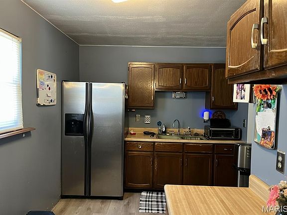 5th image of 5905 Dogwood Ln
