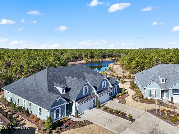 3rd image of 3809 Berkeley Court