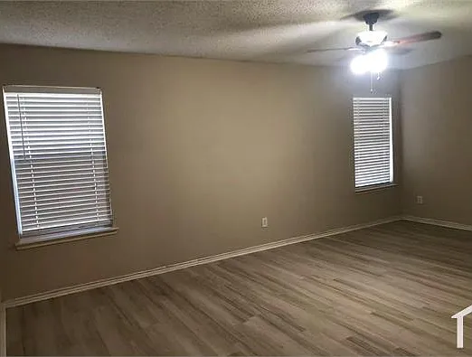 1669 Crown Point Dr — Photo 15