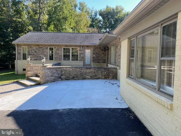 3316 Prosperity Ave, Fairfax, VA 22031