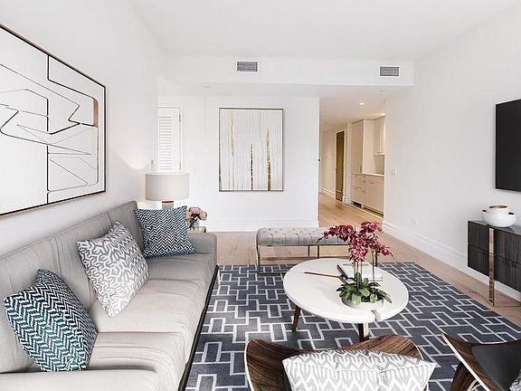 3rd image of 245 W 14th St #5D