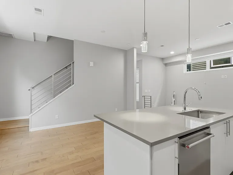 1295 Osceola St #1 — Photo 10