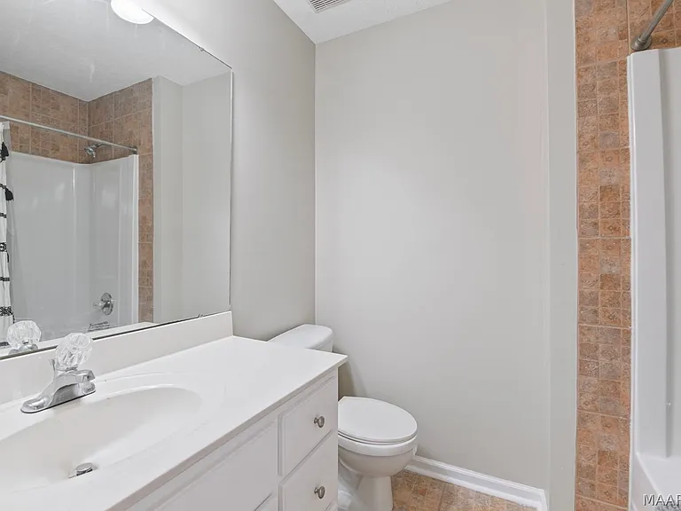 1225 Westfield Ln — Photo 19