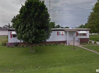 405 Prairie St, Morrisonville, IL 62546