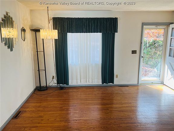 3rd image of 357 Wildwood Ave