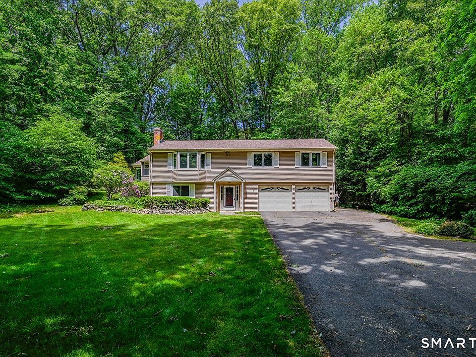 1st image of 9 Rocky Ridge Lane